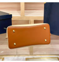 Bolso de mujer nuevo, bolso de mensajero de alta gama, bolso de lujo ligero para llevar bajo el brazo. - details 6