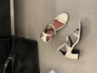 Nicho francés tacones altos sandalias simples de punta abierta zapatos de mujer nuevo tacón grueso con falda zapatos romanos - details 5