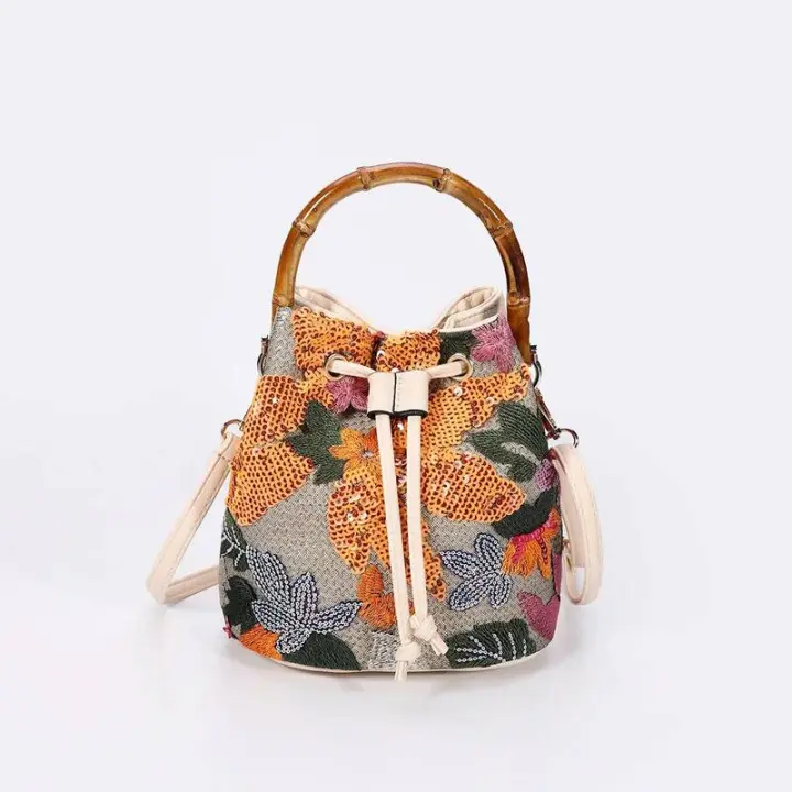 Moda Lentejuelas Bordado Cubo Baboom Handle Bolsos de mujer Flor Paja Hombro Crossbody Bolsos Sumer Beach Tote Bag Mochila de lujo de alta gama - 1