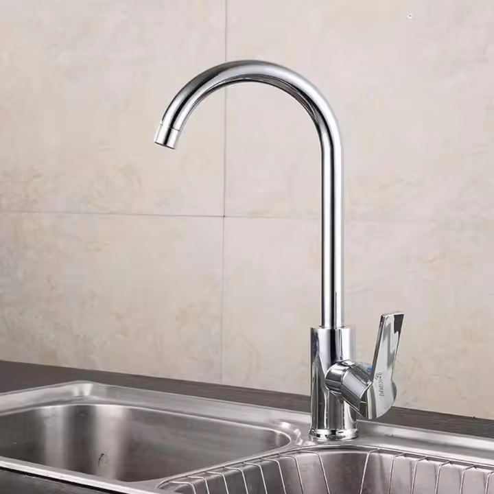 Grifo de Cocina Giratorio 360° Diseño de Cuello de Ganso Mezclador de Frío y Calor - 1
