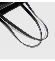 Bolso de hombro para las axilas, bolso tipo locomotora con cinturón de bloqueo retro, bolso de viaje de moda. - details 28