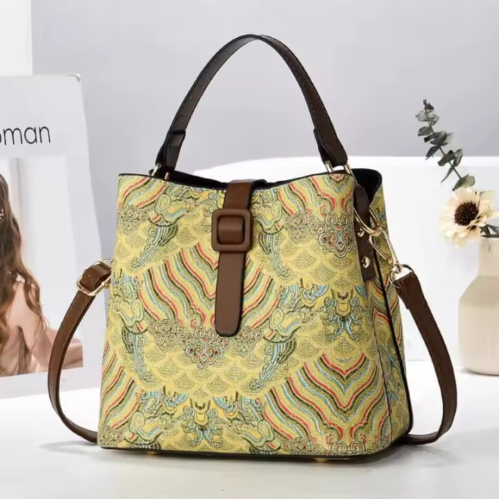 Bolso de hombro tipo bandolera de estilo nacional bordado de cuero PU de gran capacidad a la moda para mujer, mochila de lujo de alta gama - 1
