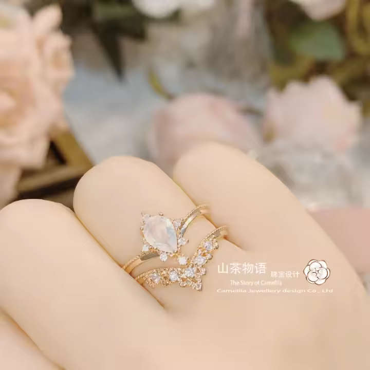 Anillo móvil clásico de dos piezas, corona de piedra lunar con microincrustaciones chapada en oro, anillo de doble capa para mujer - 1