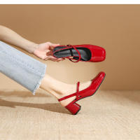 Zapatos de tacón cuadrado con tiras y charol con punta cuadrada - details 18