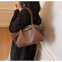 Bolsa de hombro de gran capacidad, estilo retro, nueva moda de primavera, axilas premium, versión coreana, bolso de mano para mujer. - details 15