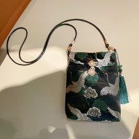 Nueva bolsa de teléfono móvil con bordado de cuerpo cruzado de brocado chino - details 23