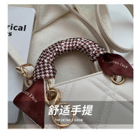 Bolso pequeño de moda para mujer, bolso de un solo hombro a la moda de verano, bandolera con costuras acolchadas, bolso versátil de princesa Diana 2025 - details 4