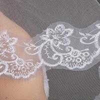 Velos de novia de tul de alta calidad con borde bordado de encaje blanco marfil, accesorios de boda para casados ​​de 1 capa 2025 - details 3