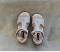 Sandalias de Esfuerzo de Cuero Genuino para Niñas Puntas Abiertas en Forma de Corazón - details 10