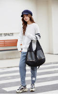 Bolso de malla vintage bolso de hombro de gran capacidad estilo punk remaches - details 4