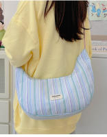 Bolso de mensajero de gran capacidad para estudiantes informales, nuevo bolso de hombro versátil a rayas de color en contraste para mujer, bolso de viaje personalizado tipo dumpling. - details 34