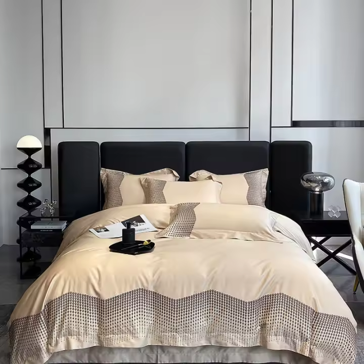 Juego de Ropa de Cama de 4 Piezas en Color Sólido de Algodón Pima Bordado Nuevo para Hotel o Hogar - 1