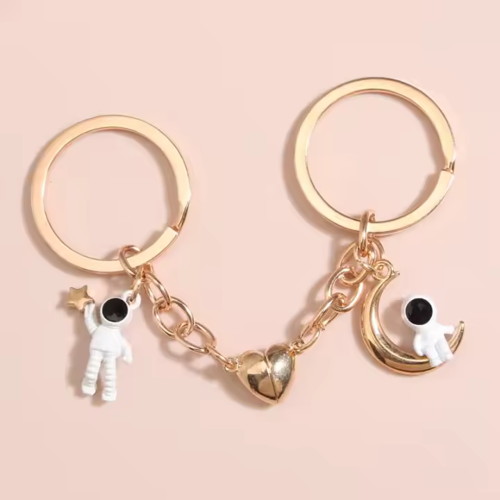 Llavero Astronauta Estrella Magnético Diseño Único para Parejas Joyería Hecha a Mano DIY - 1
