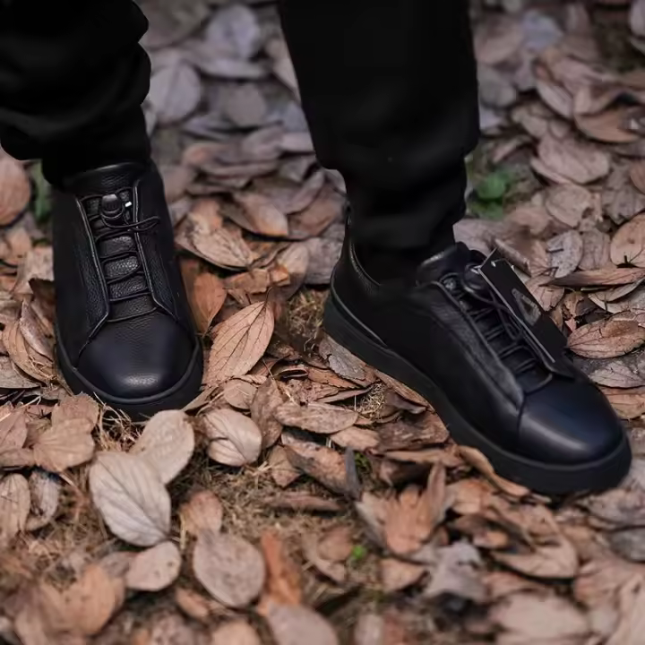 Zapatillas de Cuero de Vaca para Hombres Versión Transpirable Coreana Calidad Asegurada - 1
