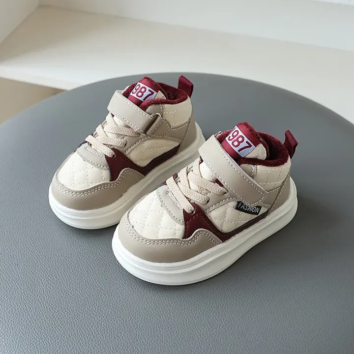 Compañero de clase otoño e invierno nuevos zapatos deportivos para niños de terciopelo dos de algodón para niñas zapatos casuales de tablero para niños zapatos para niños zapatos de pan - 1