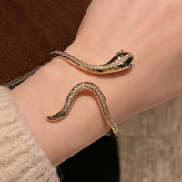 Pulsera étnica de Nepal y Tíbet - Pulsera para hombre o mujer - 3 joyas de metal - details 1