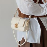Elegante Bolso de Hombro de PU Beige con Borlas Diseño Inspirado de Bolso Cruzado de Diseñador - details 3
