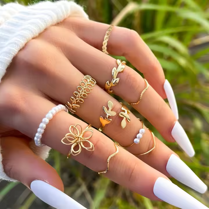 Anillo de Metal con Perla y Flor de Imitación Diseño de Onda Giratoria - 1