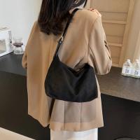 Bolso Retro avanzado para mujer, nuevo bolso de hombro esmerilado texturizado con gran capacidad, bolso cruzado para ir al trabajo, 2025 - details 0