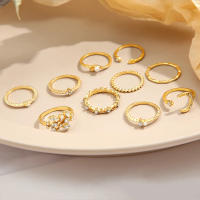 Juego de 10 Anillos Dorados Estilo Bohemio para Mujeres Moneda, Serpiente, Luna, Estrella - details 5