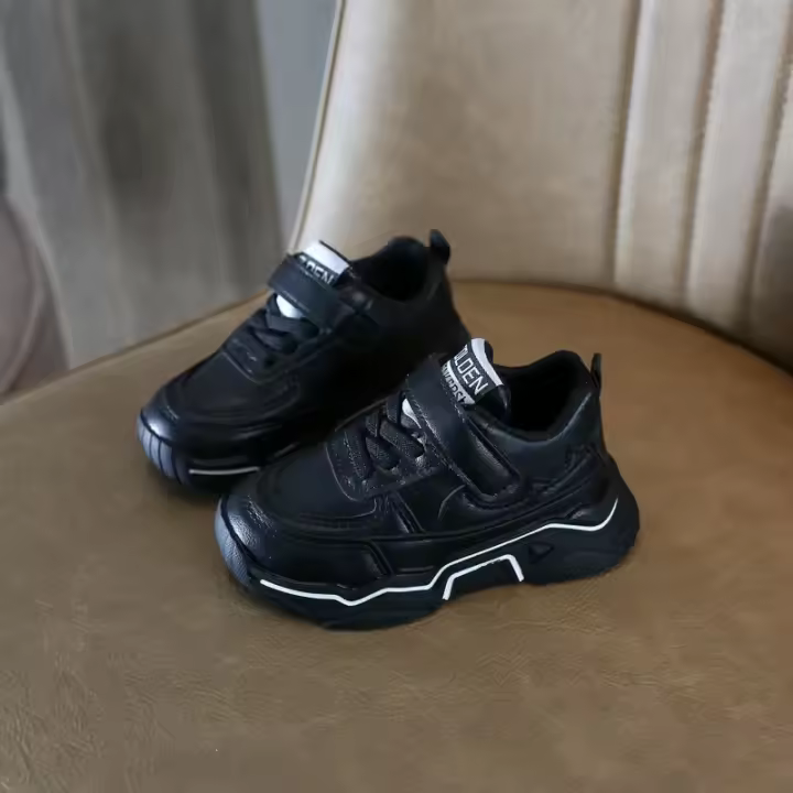 Zapatos deportivos para niños, a la moda zapatillas versátiles, antideslizantes y resistentes al desgaste, para estudiantes escolares, 2024 - 1