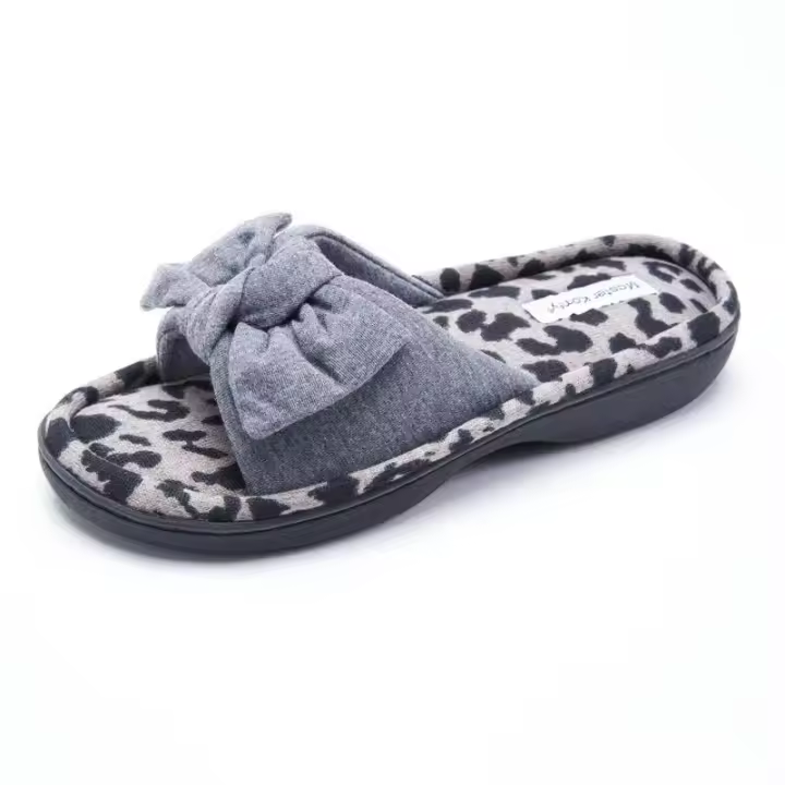 Zapatillas de interior para el hogar de lotes pequeños - 1