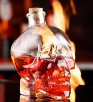 Botella de vidrio de alta calidad con forma de calavera de 750 ml, vaso de cerveza con cara de calavera de vino, vodka, whisky, tapa de café de madera - details 9