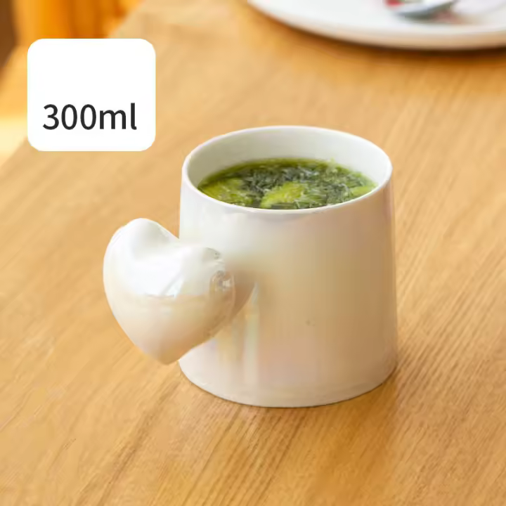 Taza de cerámica con mango de amor creativo, taza de leche de desayuno azul y blanca rosa perla, taza de café personalizada, taza de agua para parejas - 1