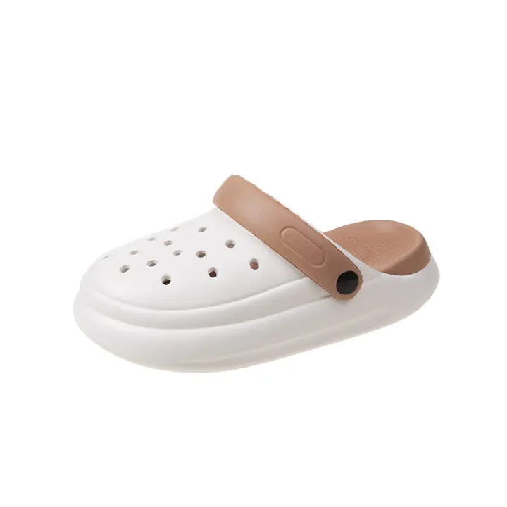 Novedad de verano, zapatos impermeables para mujer, zapatillas de jardín suaves de verano, sandalias clásicas para el cuidado de la madre en interiores - 1