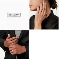 ΤΙΦΑΝΗ ™ ΤΙΦΑΝΗ&CO. ®   Anillo de banda en oro de 18 quilates/platino con diamantes brillantes redondos anchos, adornado con el logotipo de ΤΙFFANY - details 2