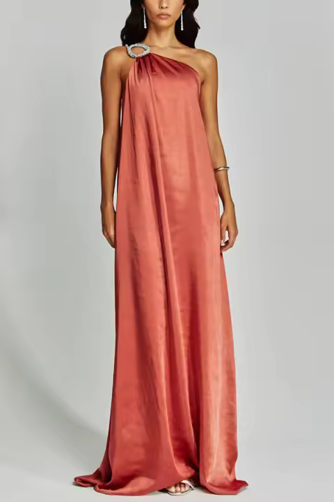 Vestido largo informal holgado de satén asimétrico con hombros descubiertos, estilo europeo y americano, nueva colección primavera-verano 2025, ideal para vacaciones. - 1