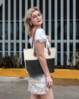 Bolsa de playa a rayas 2024, bolso de hombro para las axilas, bolso de lona informal de gran capacidad. - details 10
