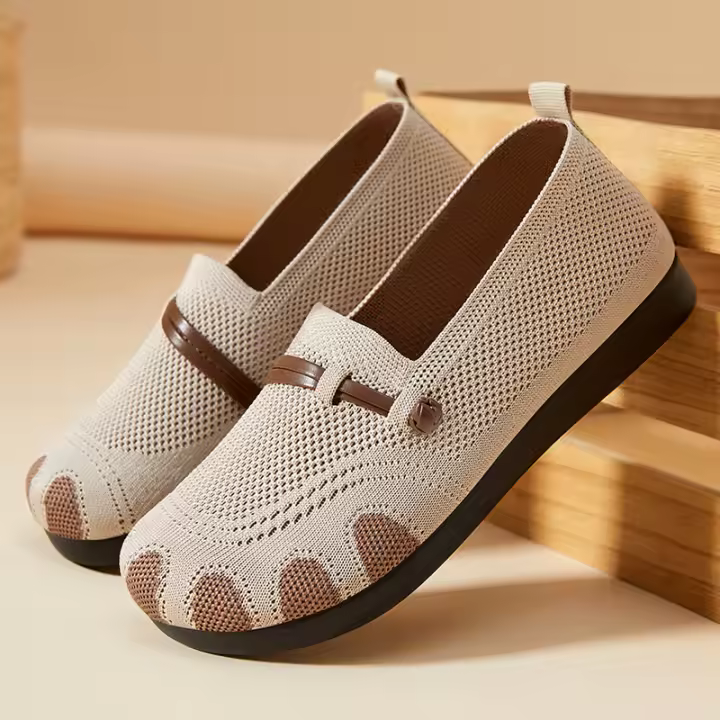 Zapatos casuales de suela blanda para mujer, zapatillas transpirables de moda para primavera y verano. - 1