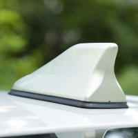 Antena de Cola de Tiburón para Coche Adorno de Señal de Radio para Mostras de Camiones SUVs - details 1