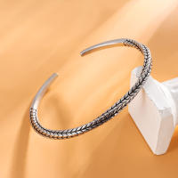 Retro Fashion Man Open Bracelet Engraved Leaf Design Bracelet Gifts To Friends Jewelry - details 3
