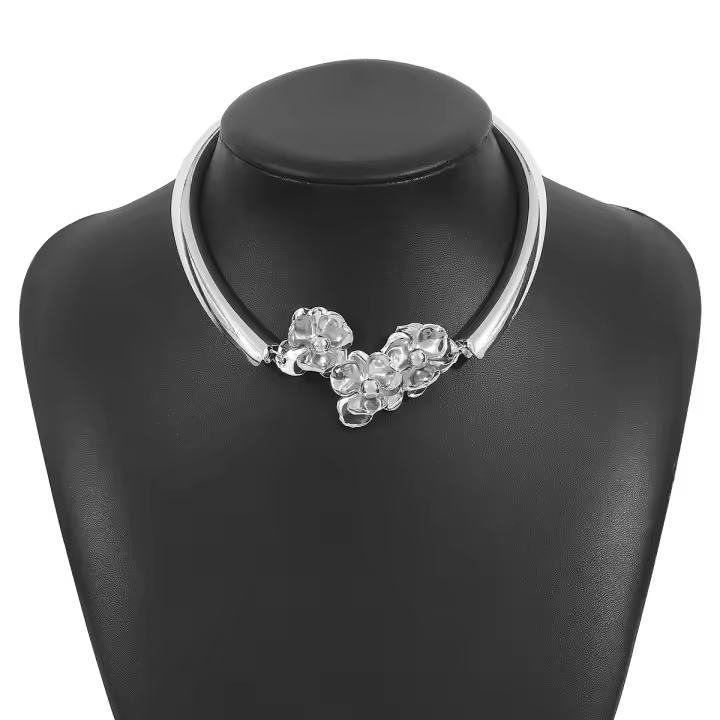 Flor exquisitos pendientes de alta gama, pendientes simétricos de metal versátiles retro de moda. - 1
