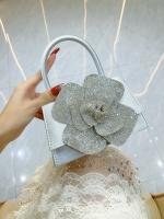 Nuevos bolsos de mujer Celebridad diamantes de imitación brillantes flores rosas Bolso cuadrado pequeño Bolso de banquete Bolso bandolera Bolso de cena - details 8