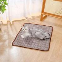 Almohadilla de hielo transpirable para mascotas, resistente a mordeduras, antideslizante, almohadilla de hielo refrescante para perros, disipación rápida del calor, almohadilla suave para dormir para perros y gatos - details 15