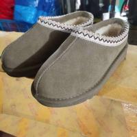 La nueva banda elástica de invierno es un zapato informal de moda, equipado con zapatillas planas de lana. - details 4