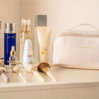 Bolso de cosméticos grande y portátil para mujeres, ideal para maquillaje, viajes, piel y artículos de tocador Organizador de - details 4