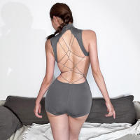 Mono ajustado sin espalda con cuello redondo para mujer - details 3