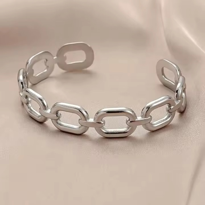 Pulsera Minimalista de Acero Inoxidable Diseño Cuadrado con Tirante Hueco Brillo Oro Vintage - 1