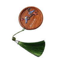 Espejo de mano portátil de estilo chino, espejo cosmético de madera con relieve de flor de urracal, borlas de pescado, espejo de maquillaje de bolsillo para vacaciones - details 9