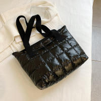 Bolso de mano de algodón con almohadilla espacial para mujer, bolsa de viaje de hombro acolchada, de gran capacidad, impermeable, a la moda, Invierno - details 23