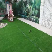Simula césped artificial verde, alfombra antideslizante de ocio, decoración de jardín y patio. - details 8