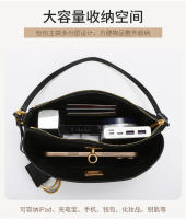 Bolso bandolera de cuero vegetal de moda, mujeres versátiles de alta gama, nuevo bolso de hombro para el trabajo - details 12