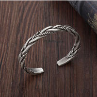 Pulsera de aleación para hombre, diseño tejido vintage, estilo urbano ajustable, regalo para hombre 2025 - details 3