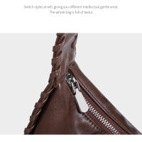 Bolso de axila tejido pulido retro de textura premium para mujer, nuevo bolso de mensajero de un solo hombro con correa de hombro ancha de gran capacidad. - details 15