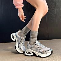 5 nuevos zapatos versátiles Super Fire Red Dad, zapatillas pequeñas transpirables de suela gruesa aumentadas para mujer - details 3