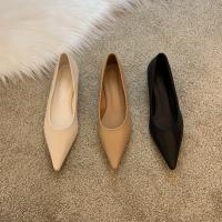 Nuevos zapatos de abuela de cuero suave con tacón bajo y punta estrecha de primavera - details 17